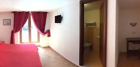 Ada's Pensjonat Bosa