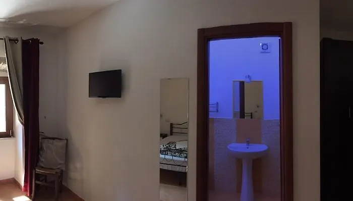 Ada's Vendégház Bosa